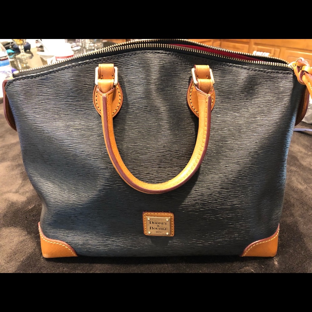 Dooney & Bourke bag